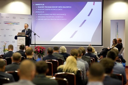 dr Szymon Huptyś, dyrektor Biura Komunikacji, Ministerstwo Infrastruktury w trakcie prezentacji